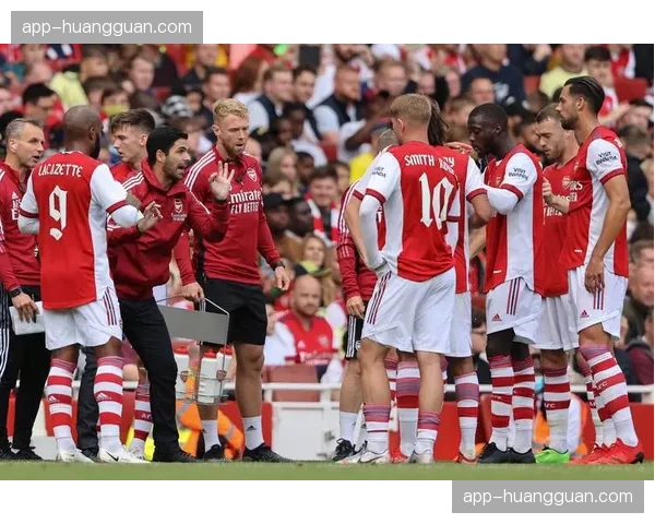 从质疑到领袖：解析阿尔特塔率领阿森纳锁定英超前四的全过程