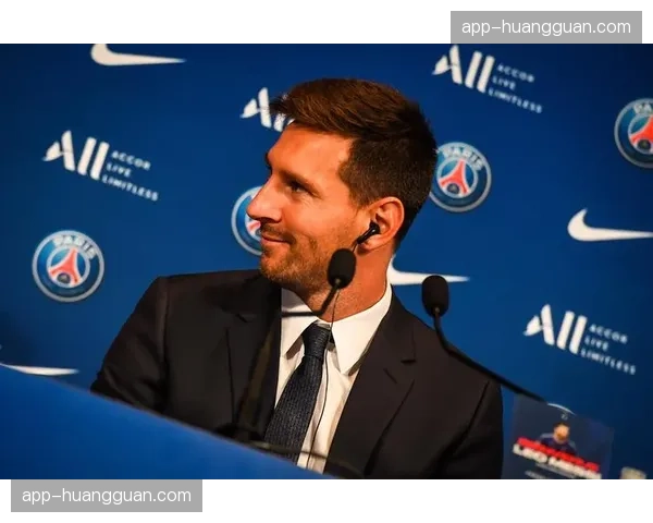 欧足联测试新型半自动越位技术，计划在下赛季欧冠全面应用