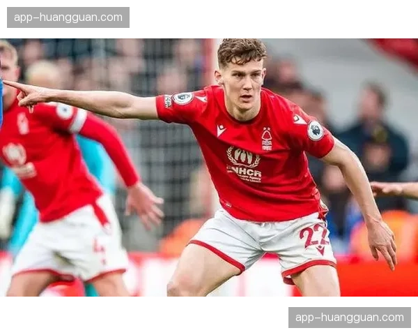 速报：卢顿1-0小胜诺丁汉森林，赢得宝贵保级三分